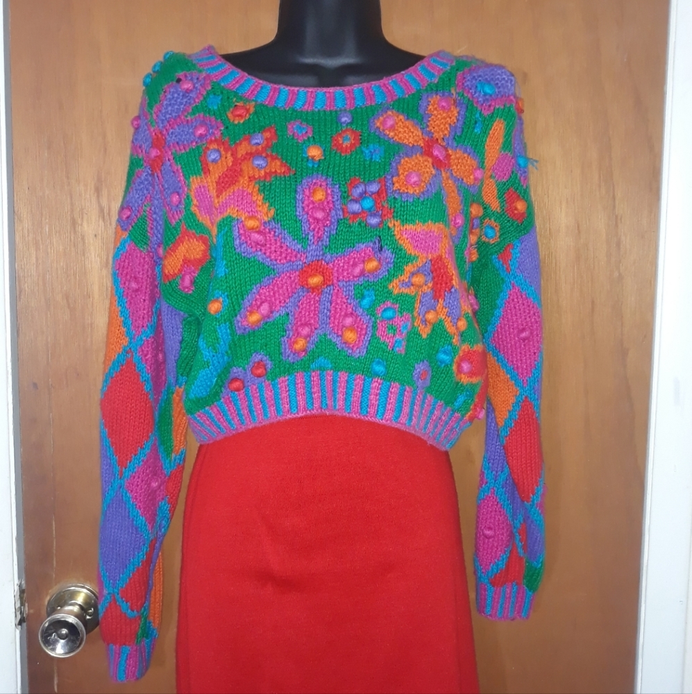 Vintage multicolored cropped sweater